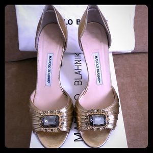 MANOLO BLAHNIK Gold Sedaraby d'Orsay Pumps - 7 1/2